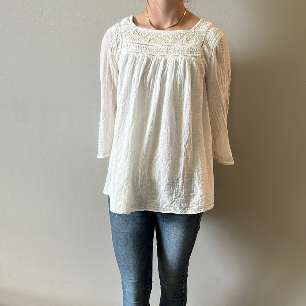 Cynthia Rowley Cream 3/4 Sleeve Smocked Blouse